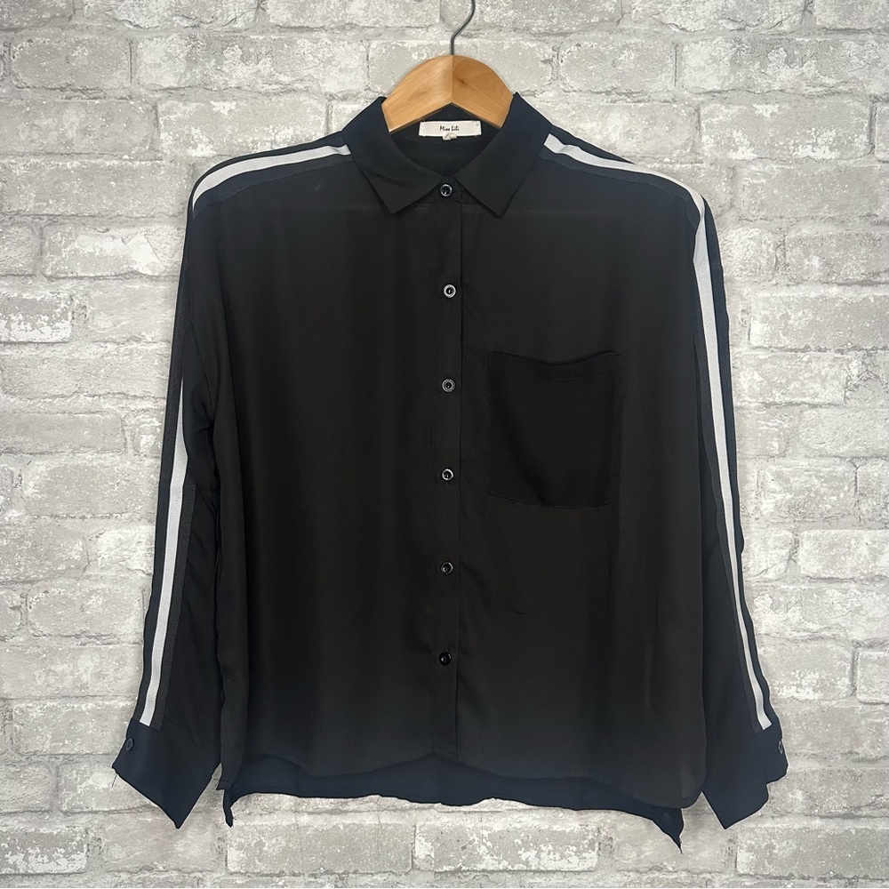 EUC Miss Lili Women’s Black Button Up Shirt Size Medium